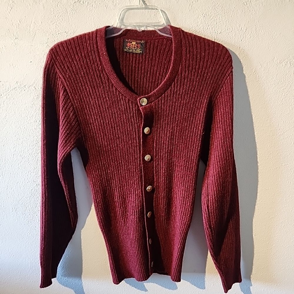 Arrow Lambswool/Poly Blend Red Maroon Cardigan Sweater Medium M VINTAGE